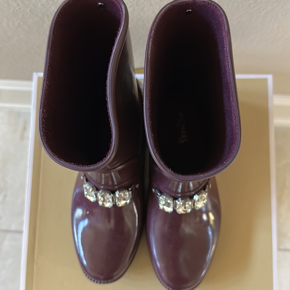 MK Rainboots - Picture 4 of 5